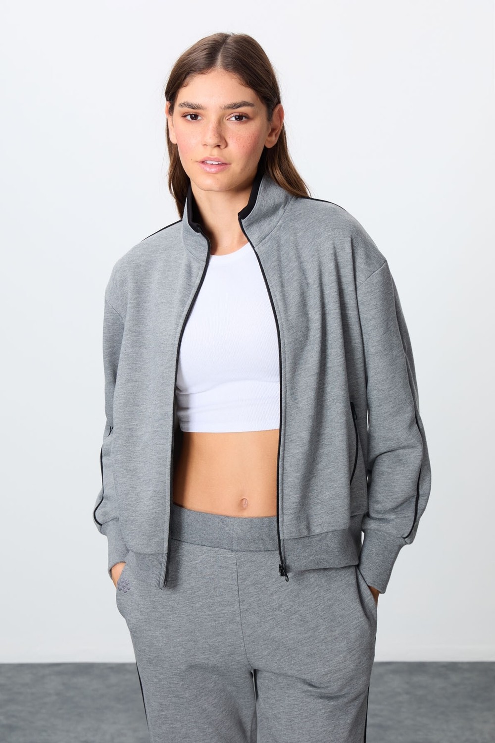Tommy Life Çam Yeşili Kompakt Pamuklu Kalın Pürüzsüz Dokulu Dik Yaka Oversize Fit Kadın Eşofman Takım - 95340 görsel 2