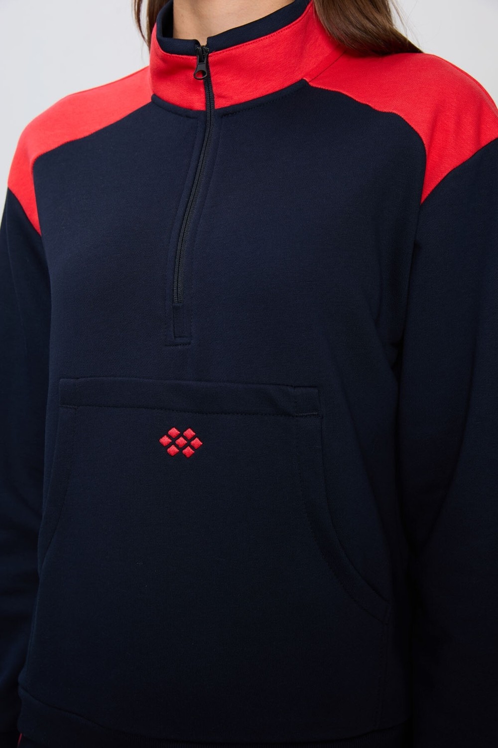 Tommy Life Siyah Kompakt Pamuklu Kalın Pürüzsüz Dokulu Dik Yaka Oversize Fit Kadın Eşofman Takım - 95342 görsel 4
