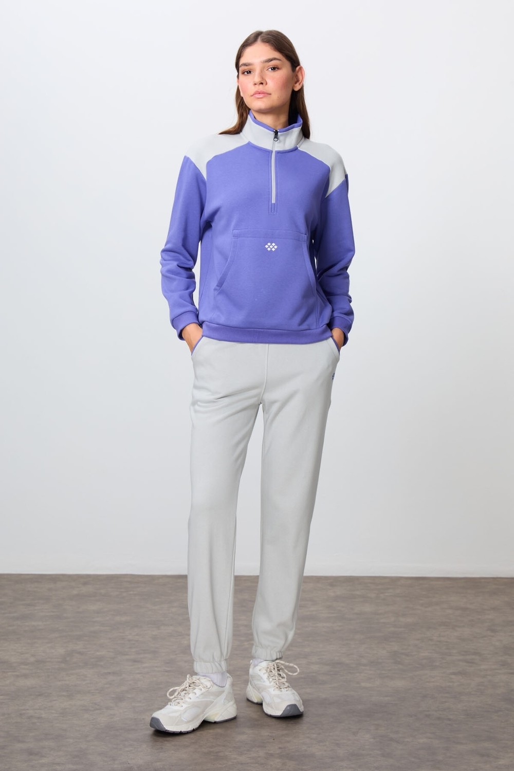 Tommy Life Siyah Kompakt Pamuklu Kalın Pürüzsüz Dokulu Dik Yaka Oversize Fit Kadın Eşofman Takım - 95342