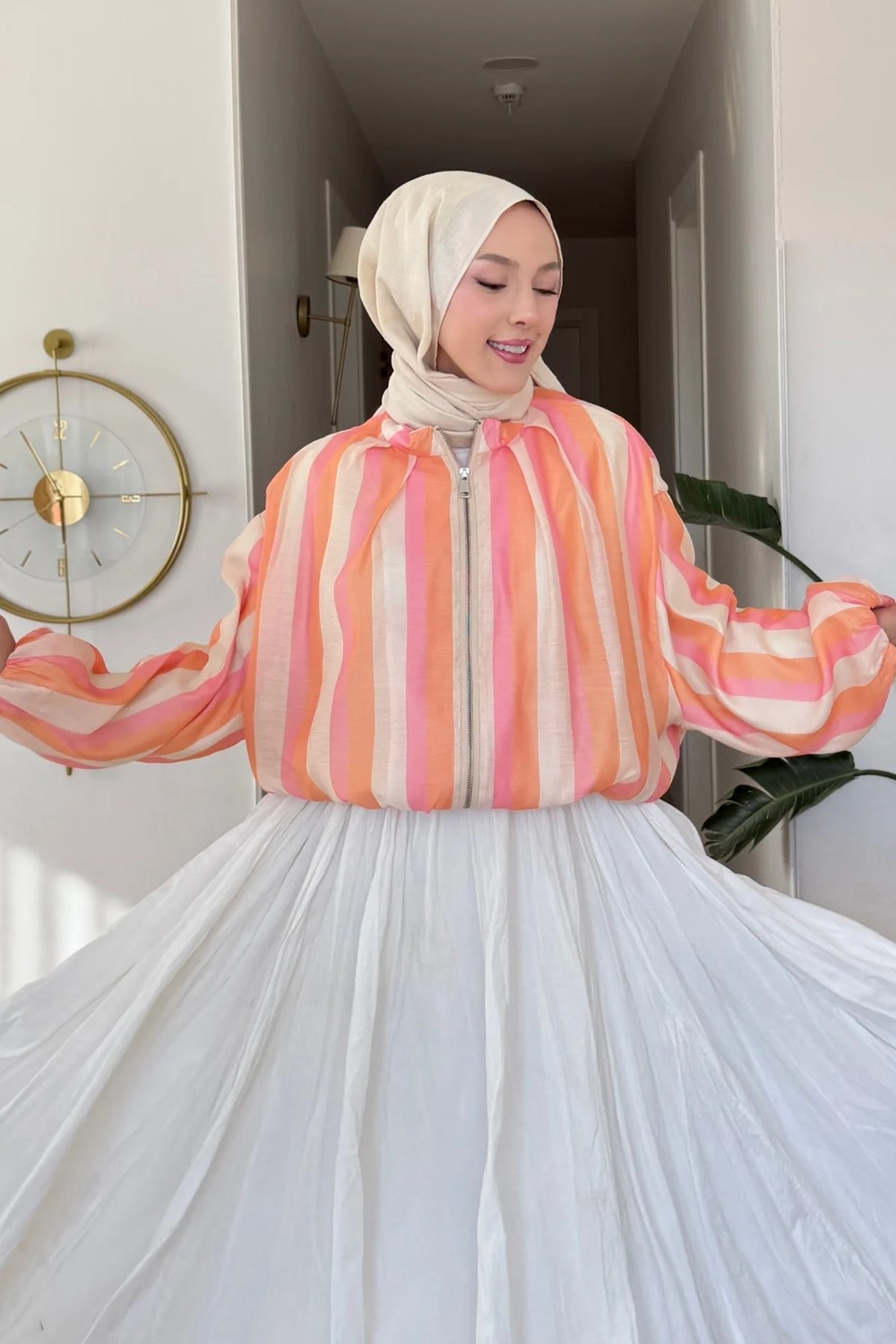 Tesettür Diyarı Koras Tül Kumaş Astarlı Balon Kol Fermuarlı Ceket- Pembe Turuncu görsel 5