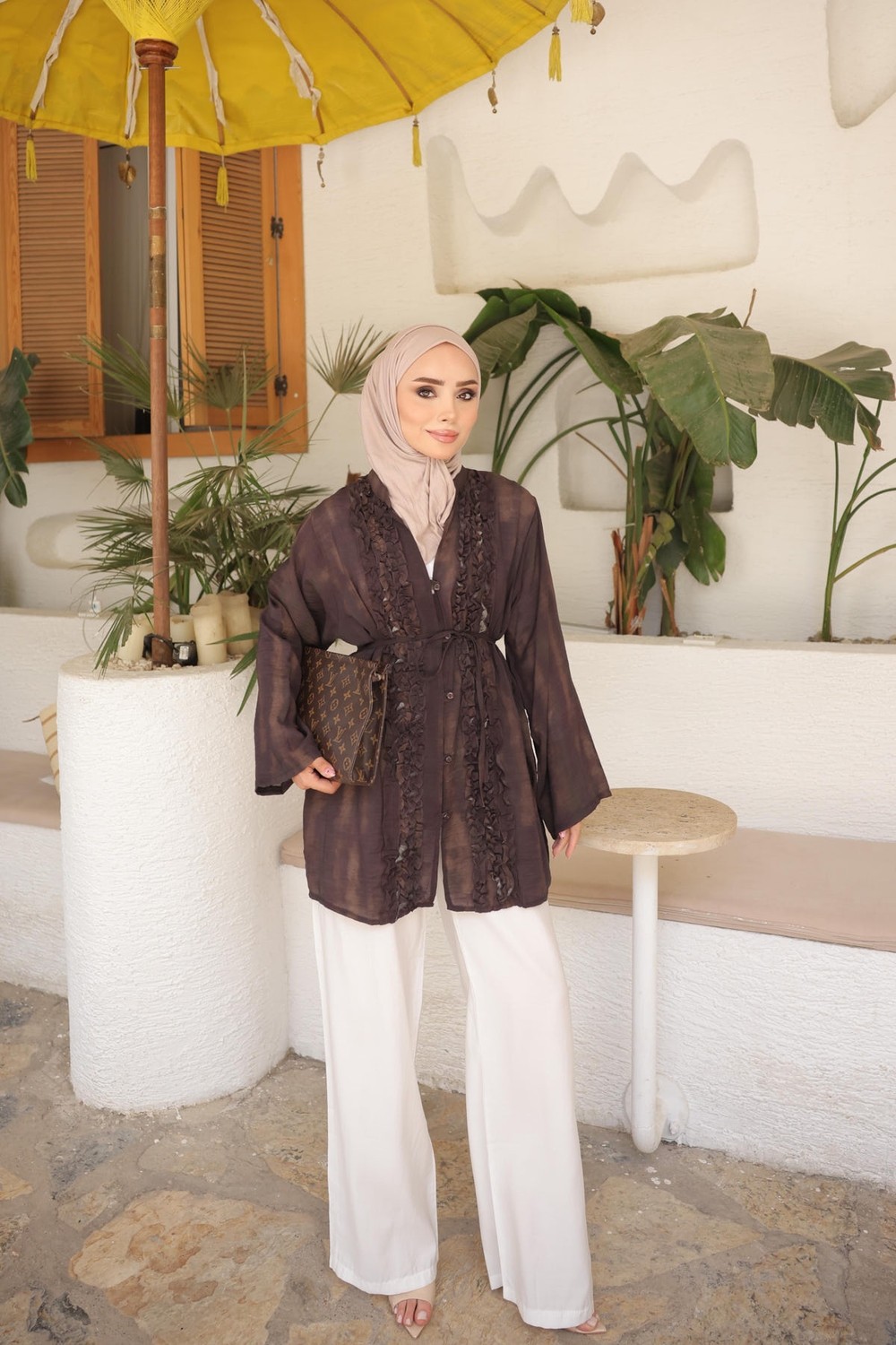 İmaj Butik Kahverengi Bel Bağlamalı Fırfırlı Desenli Gömlek görsel 2