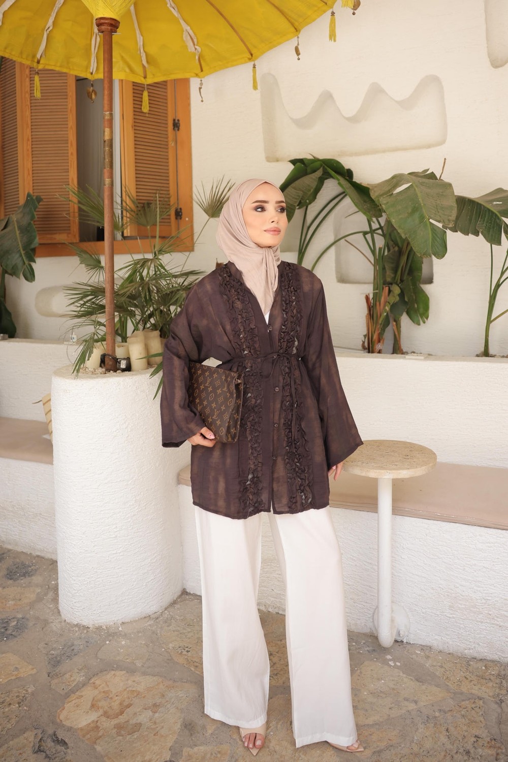 İmaj Butik Kahverengi Bel Bağlamalı Fırfırlı Desenli Gömlek görsel 3