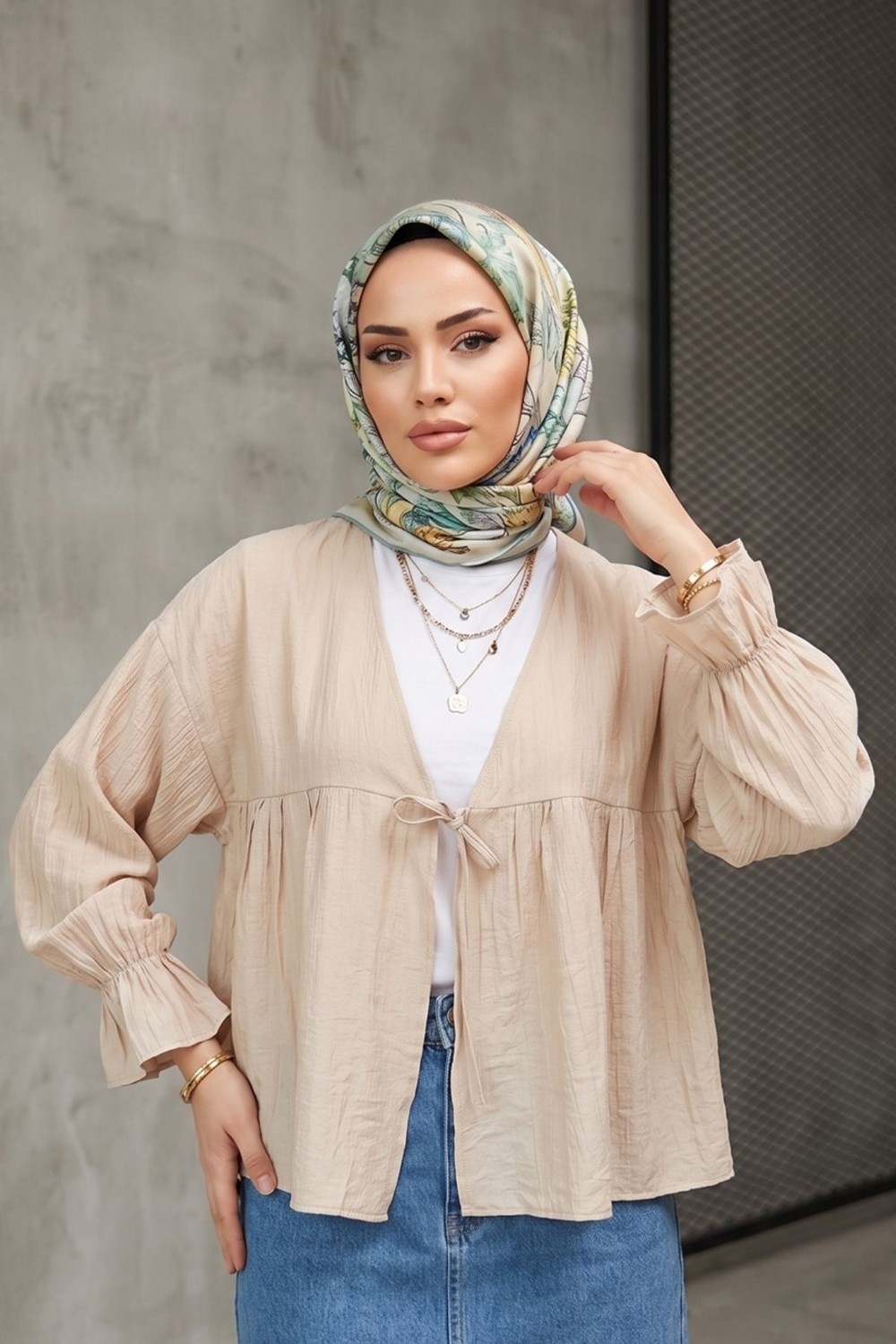 Modestim Kadın Roba Büzgülü Kol Lastik Ince Çilek Kumaş Yazlık Trend Tesettür Bej Kimono Hırka Tunik görsel 3