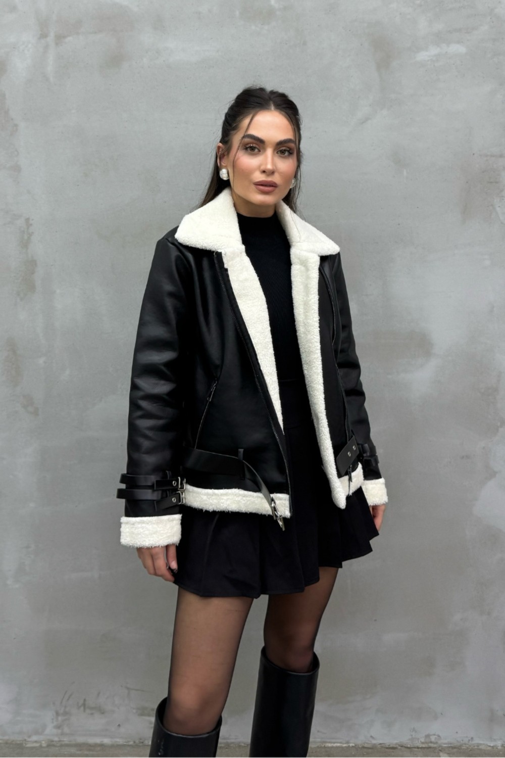 Msm Fashion Kadın Içi Beyaz Kürklü Siyah Kısa Biker Deri Ceket Mont görsel 2