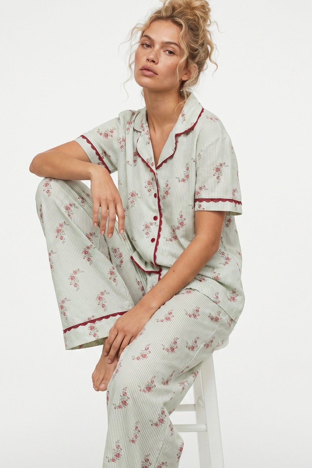 Siyah İnci Yeşil Çiçek Desenli Ince Soft Örme Düğmeli Dantel Biyeli Pijama Takımı 8061 görsel 4