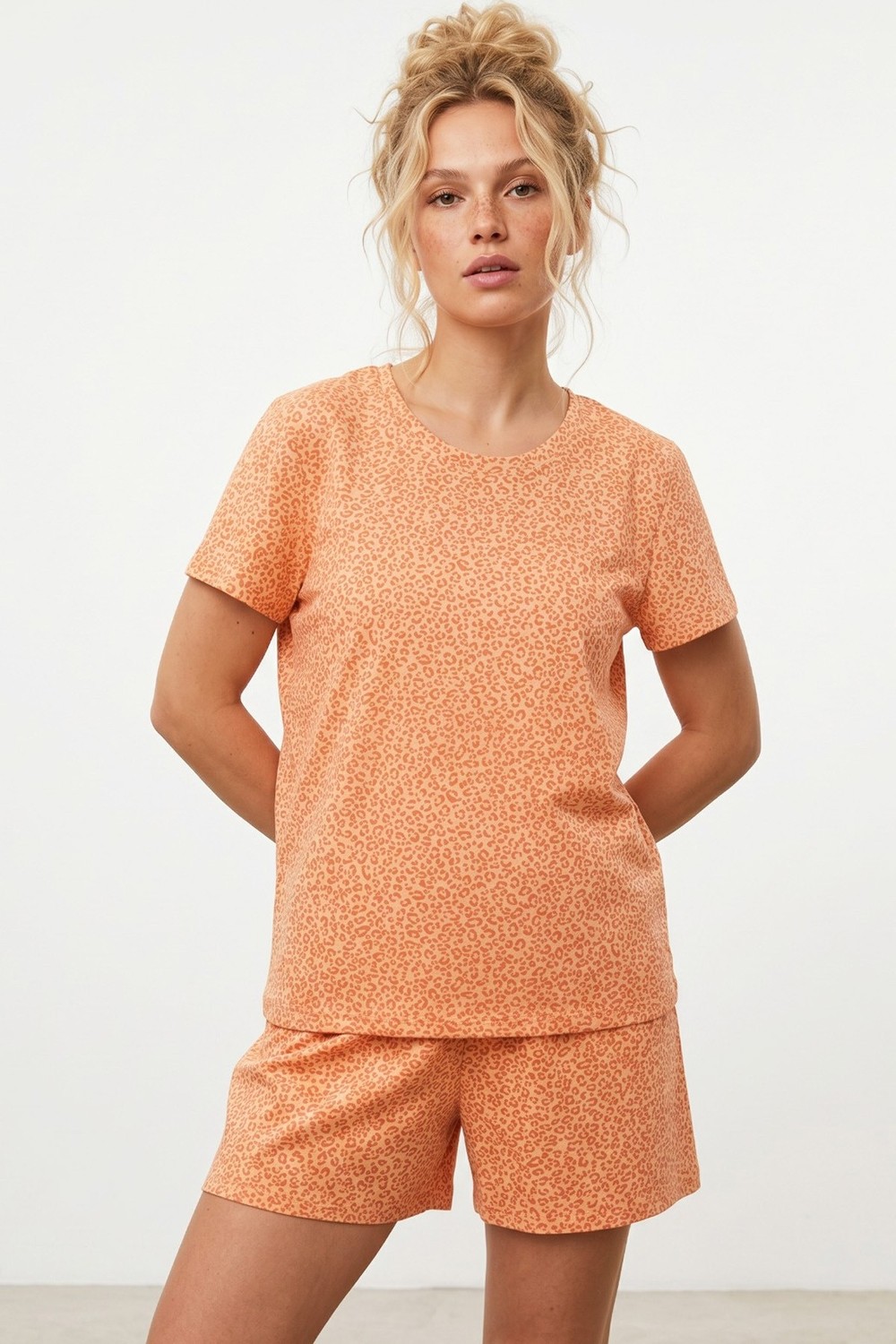 Siyah İnci Yeşil Leopar Desenli Bisiklet Yaka Örme Şortlu Pijama Takım 8056 görsel 3