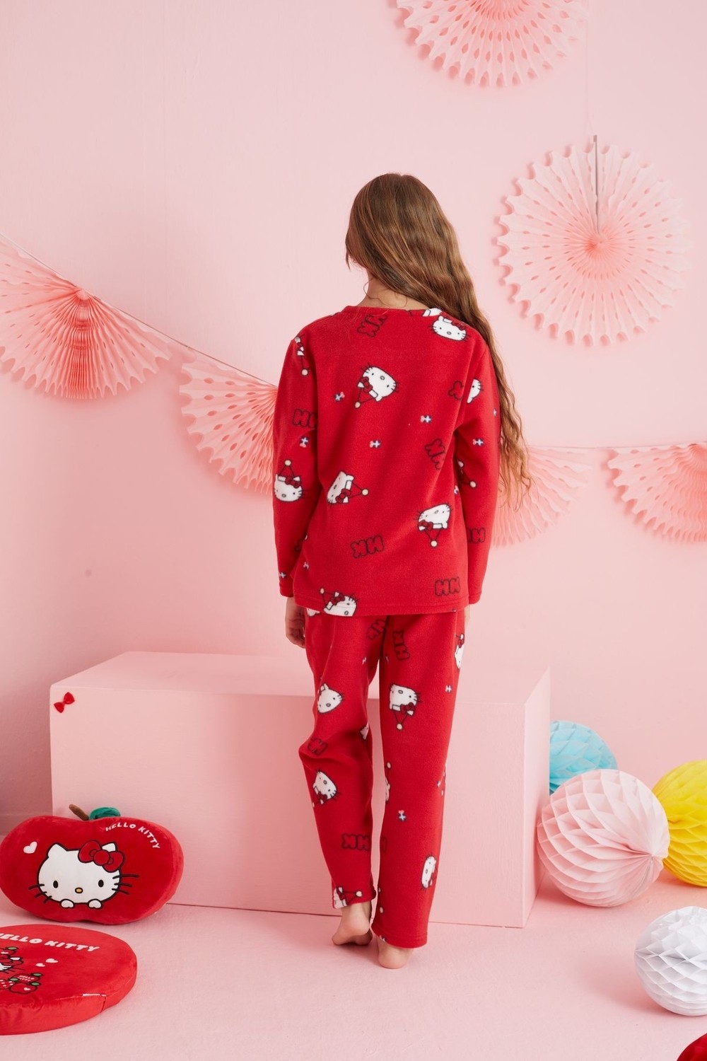Siyah İnci Hello Kitty Lisanslı Polar Kırmızı Çok Renkli Nakışlı Bisklet Yaka Pijama Takım HK301 görsel 5