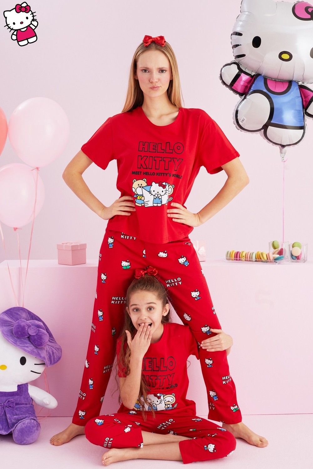 Siyah İnci Hello Kitty Lisanslı %100 Pamuk Kırmızı Çok Renkli Bisklet Yaka Pijama Takım