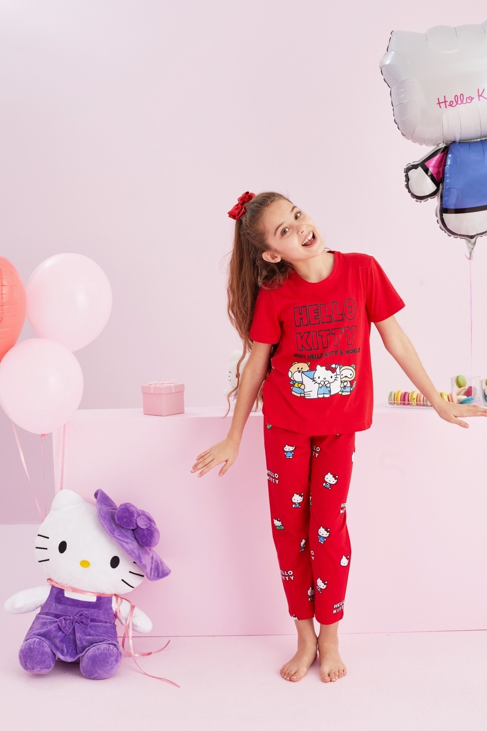 Siyah İnci Hello Kitty Lisanslı %100 Pamuk Kırmızı Çok Renkli Bisklet Yaka Pijama Takım görsel 4