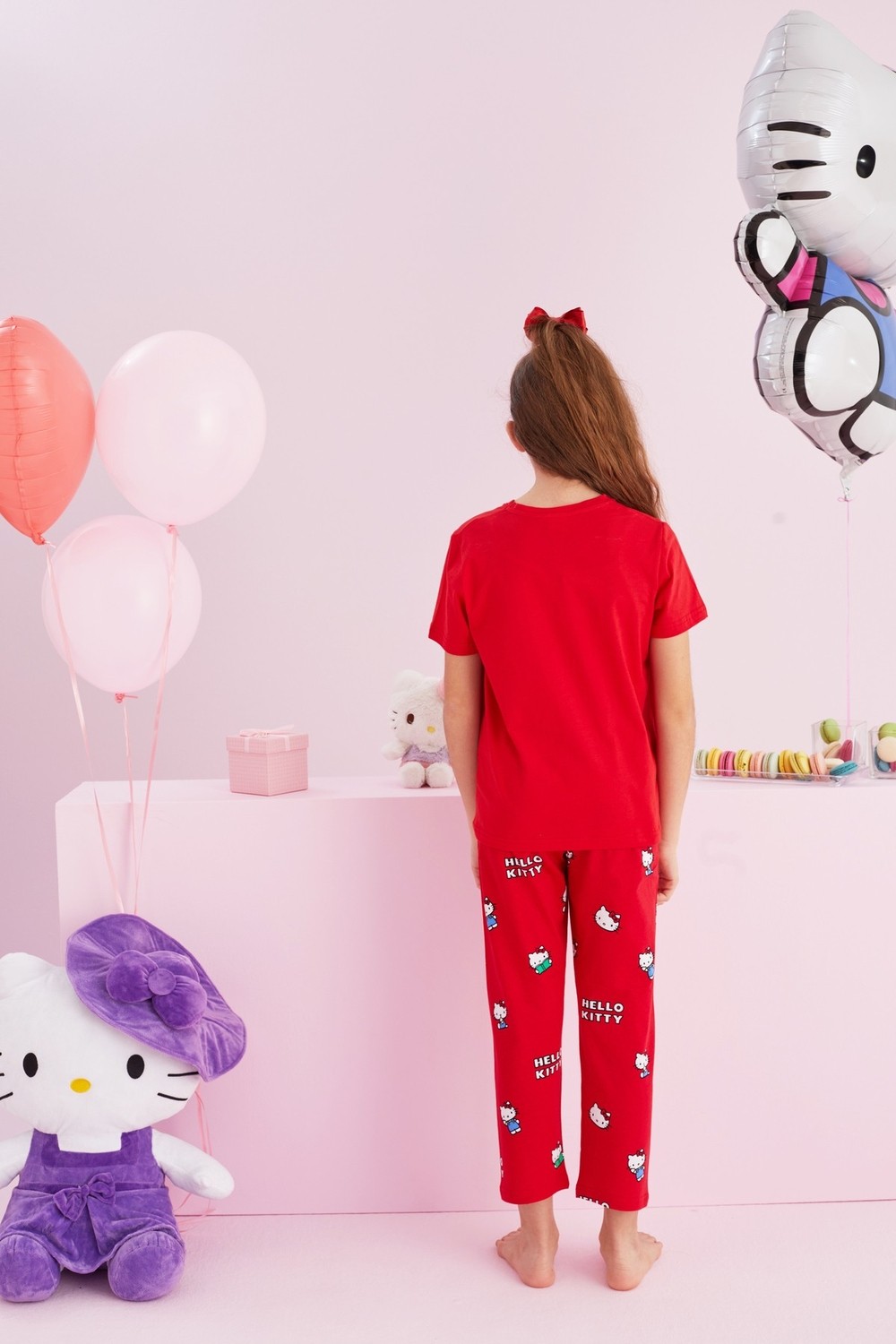 Siyah İnci Hello Kitty Lisanslı %100 Pamuk Kırmızı Çok Renkli Bisklet Yaka Pijama Takım görsel 5