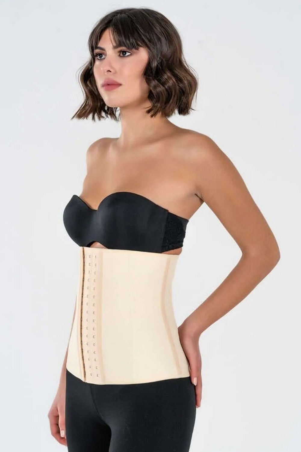 Yamuna Kısa Latex Korse Ten görsel 6