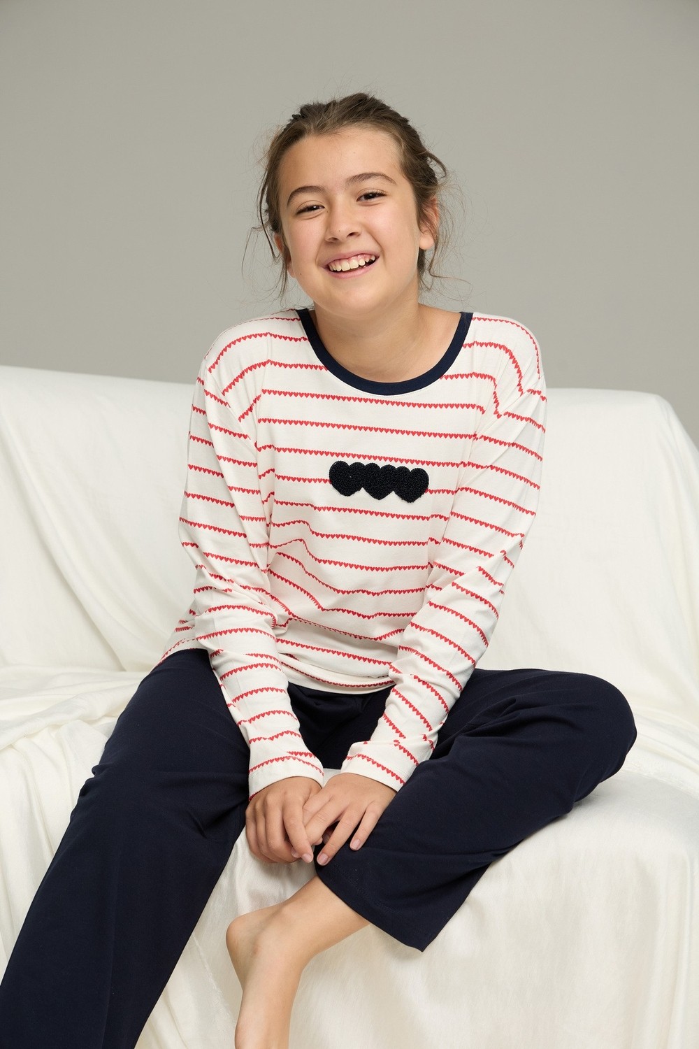 Siyah İnci Kırmızı Beyaz Kalp Desenli Pamuklu Bisiklet Yaka Örme Pijama TAKIM25241122 görsel 5