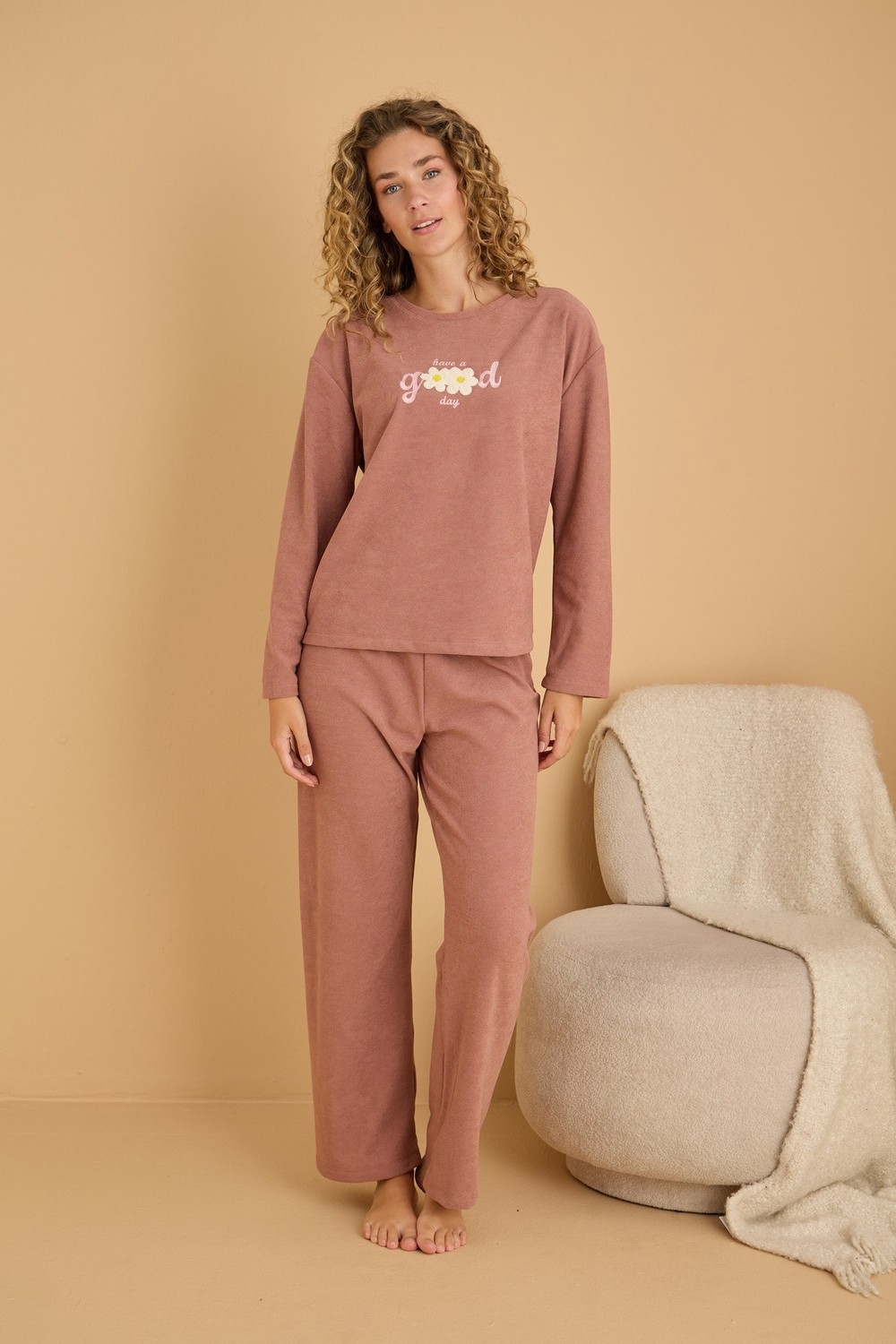 Siyah İnci Pudra Nakışlı Havlu Kumaş Örme Pijama TAKIM25226008 görsel 5