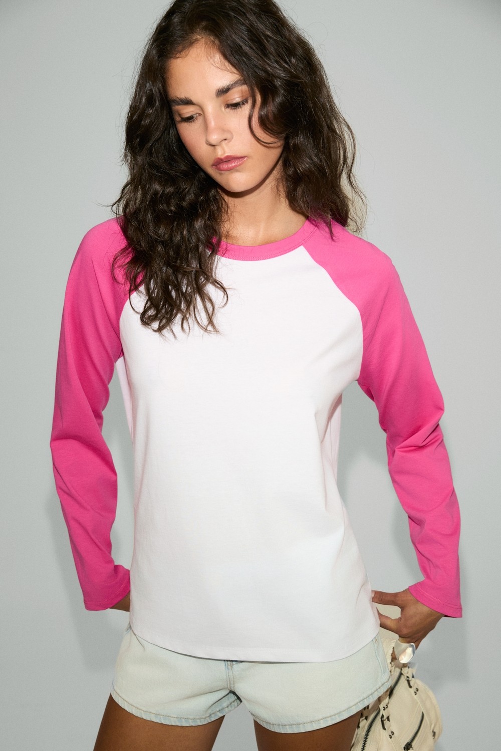 Ethiquet Elarıah Kadın %100 Organik Pamuklu Kontrast Kol Renkli Oversıze Uzun Kollu Pembe T-Shirt