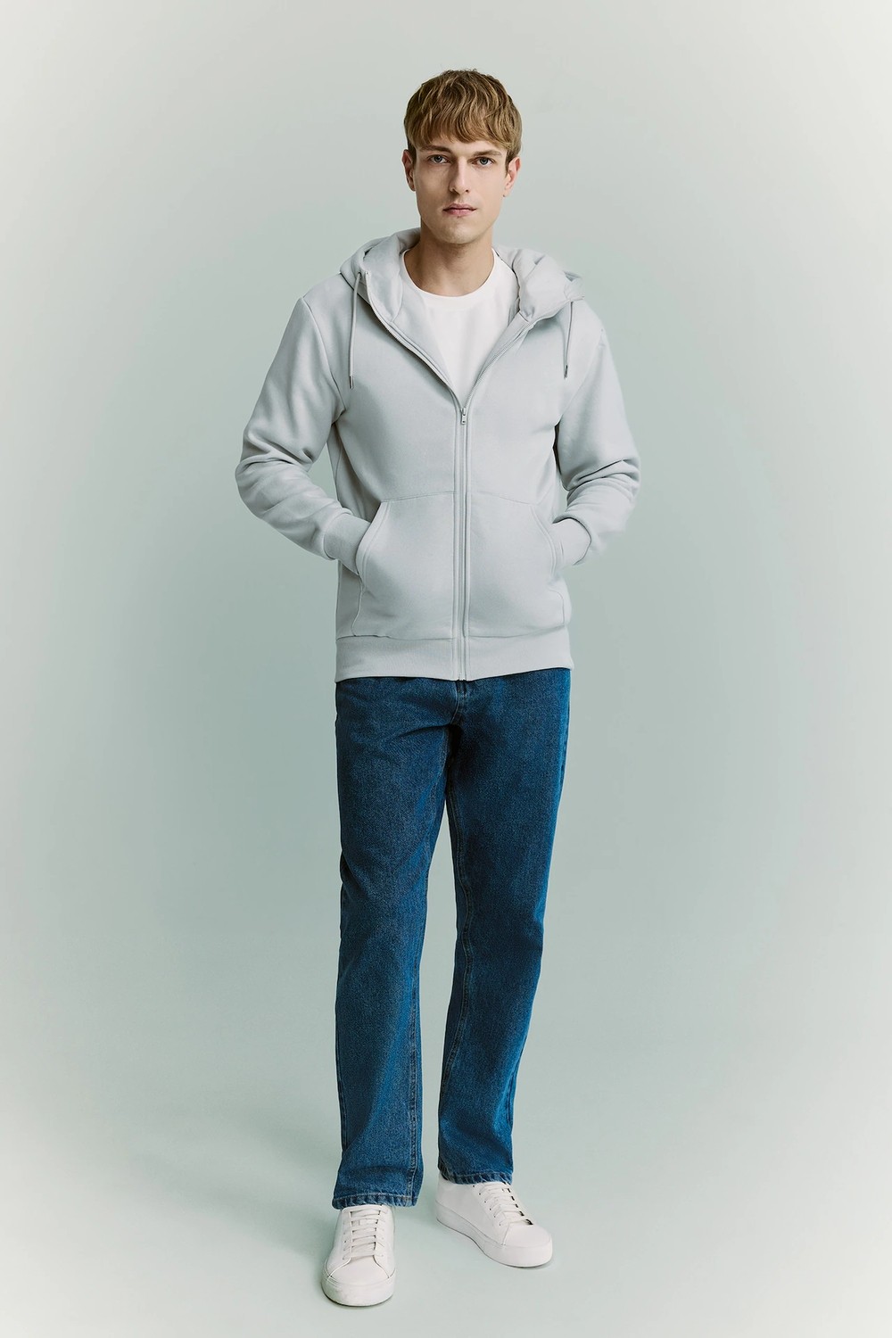 DeFacto Şişirilebilir Boyun Yastıklı Fermuarlı Sweatshirt H8716AX26AU görsel 2