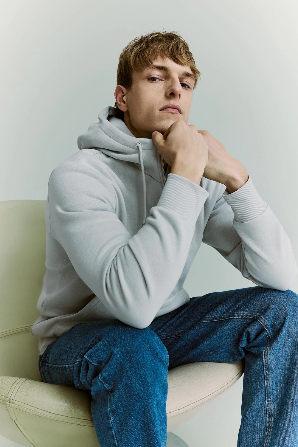 DeFacto Şişirilebilir Boyun Yastıklı Fermuarlı Sweatshirt H8716AX26AU görsel 4