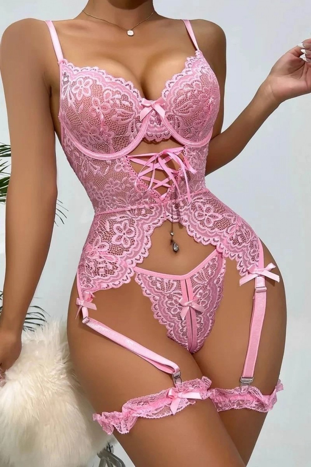 Hace Bazaar Özel Tasarım Dantelli Fantezi Pembe Jartiyer Takımı görsel 3