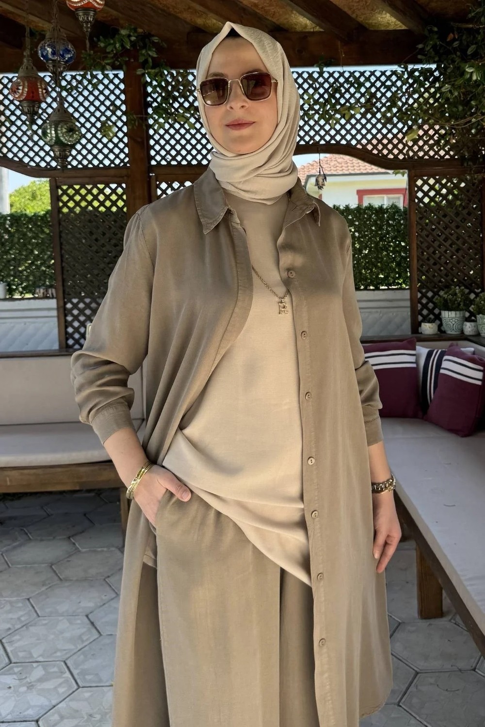 Rabia Şamlı Inci Pantolonlu Takım Vizon görsel 2