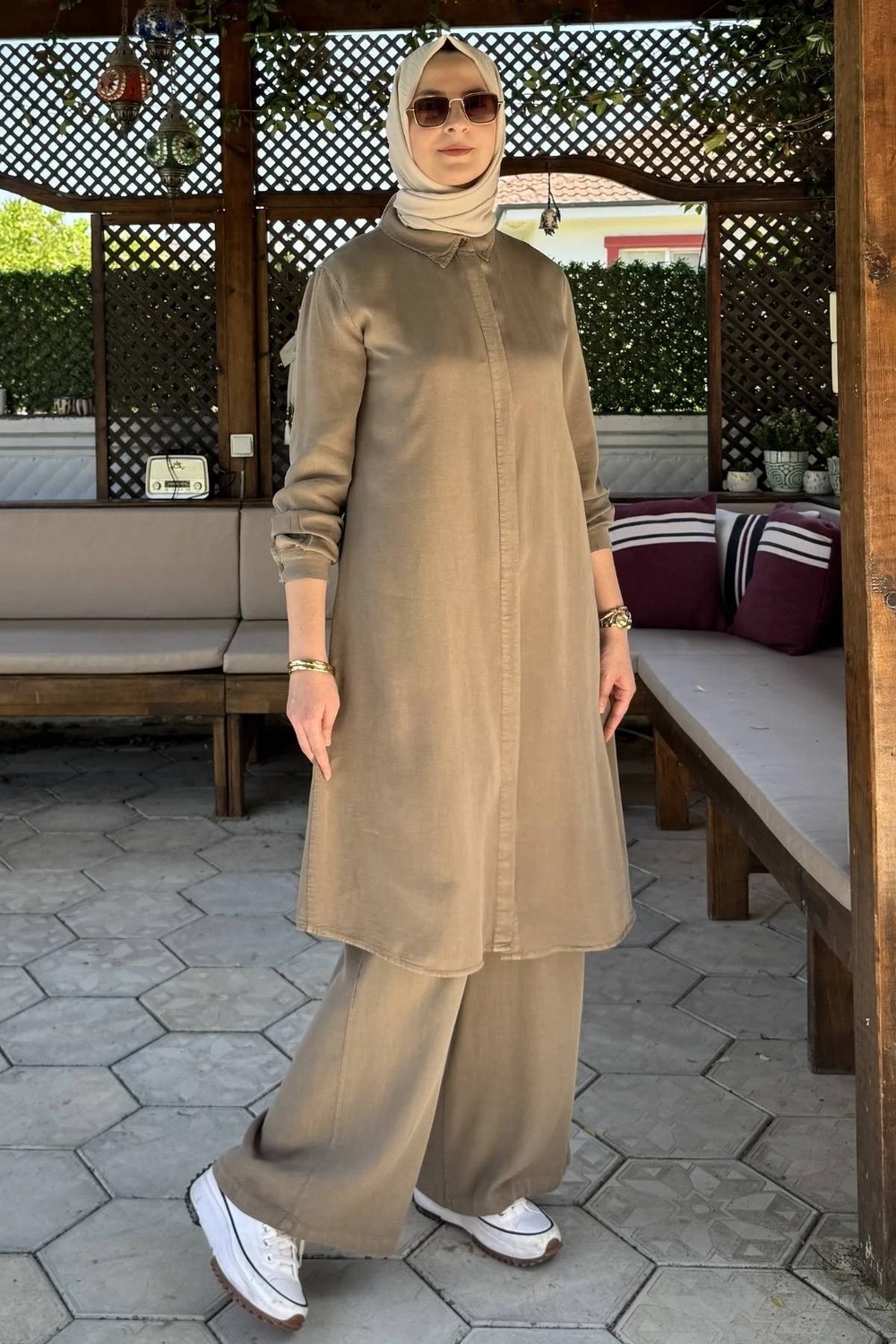 Rabia Şamlı Inci Pantolonlu Takım Vizon görsel 3