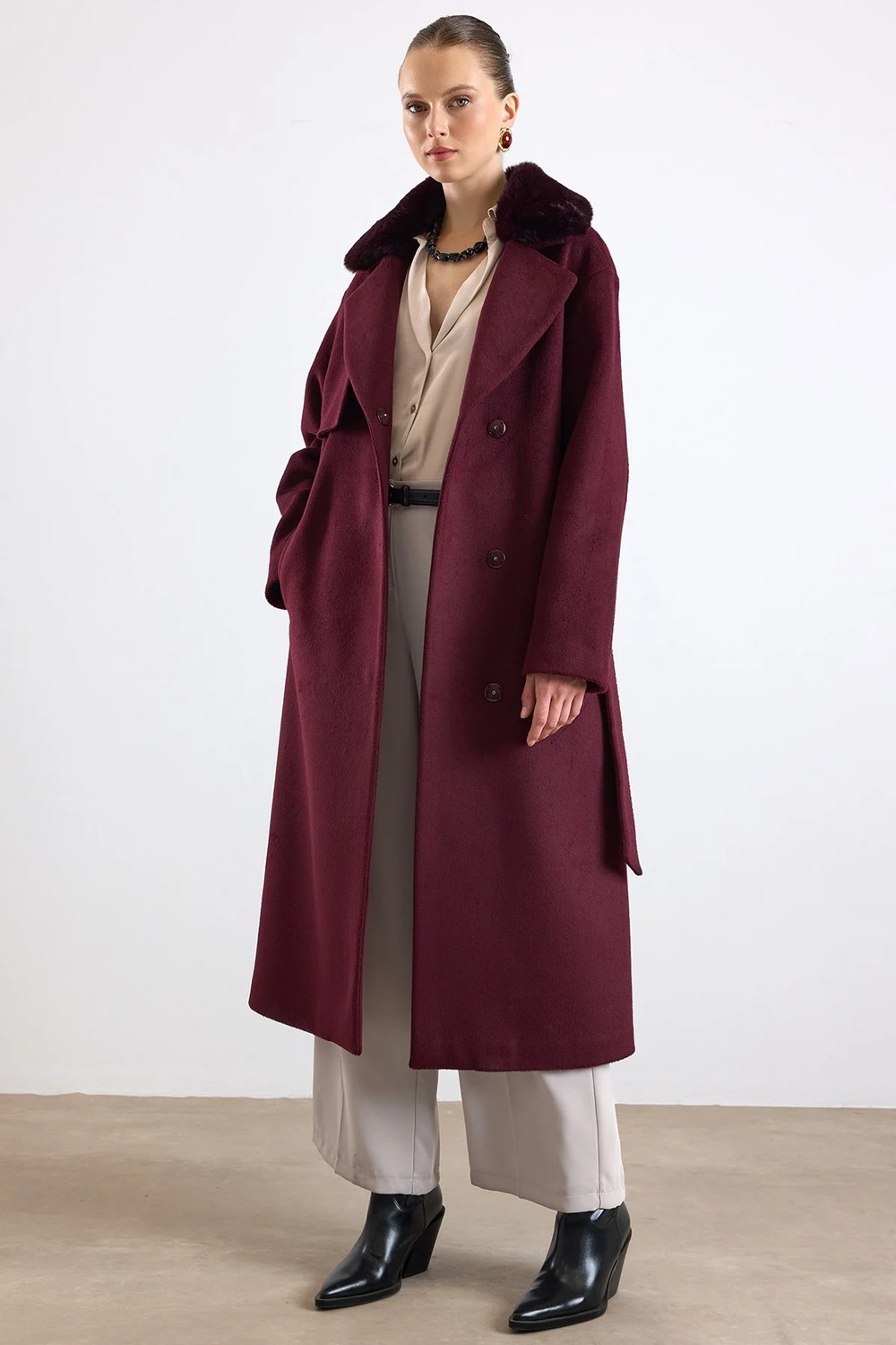 Olcay Oversize Çıkabilen Kürklü Düşük Kol Kaban Mürdüm 3178 görsel 5