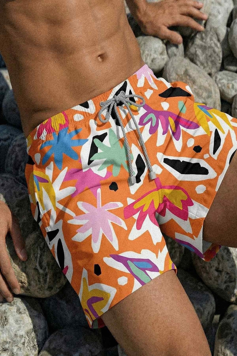 Mısırlı Erkek Abstract Floral Desenli Deniz Şort Hardal görsel 2