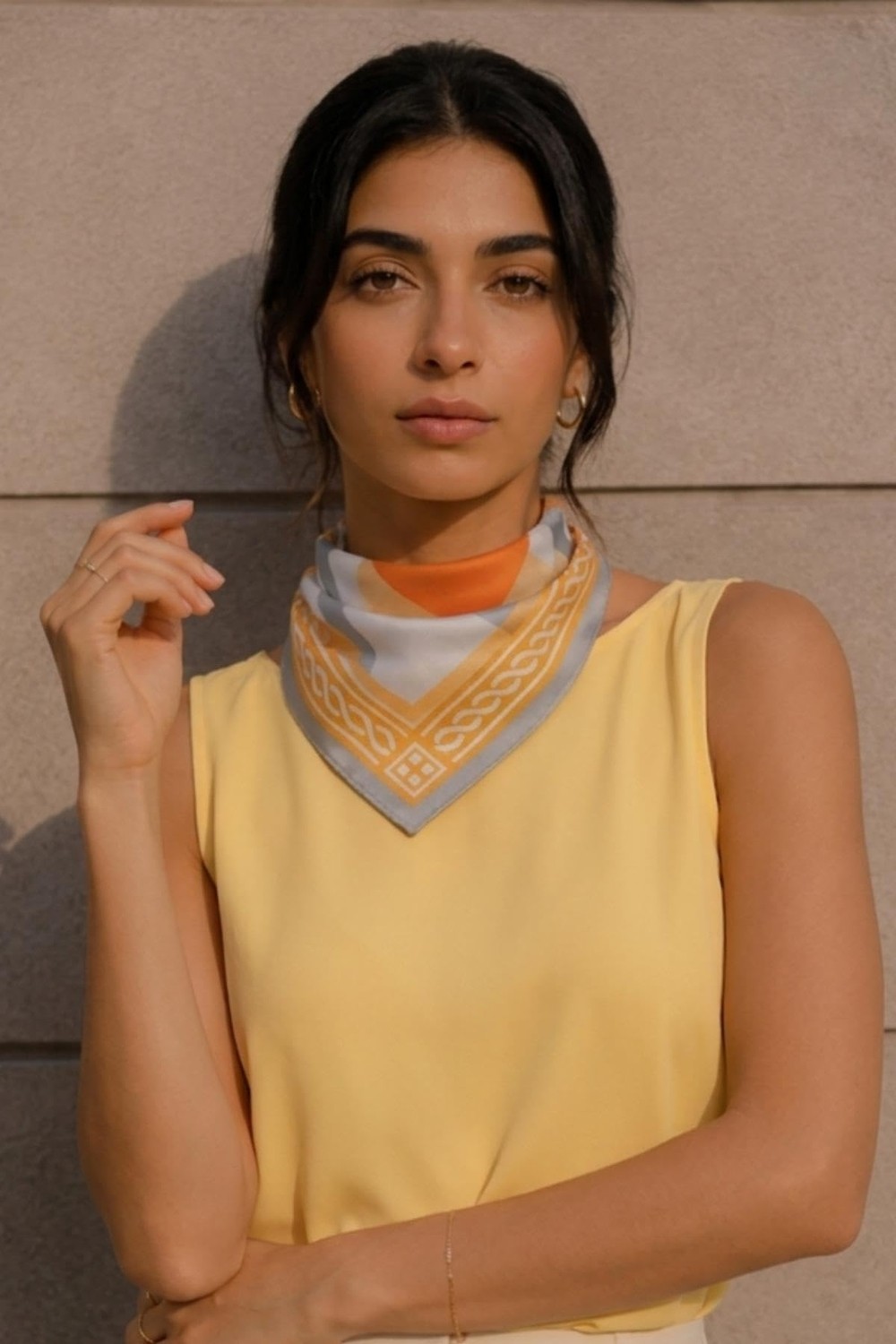 1001 Minimal Geometrik Çizgi Desen Hardal-Bej Soft Bandana Fular 50X50 cm