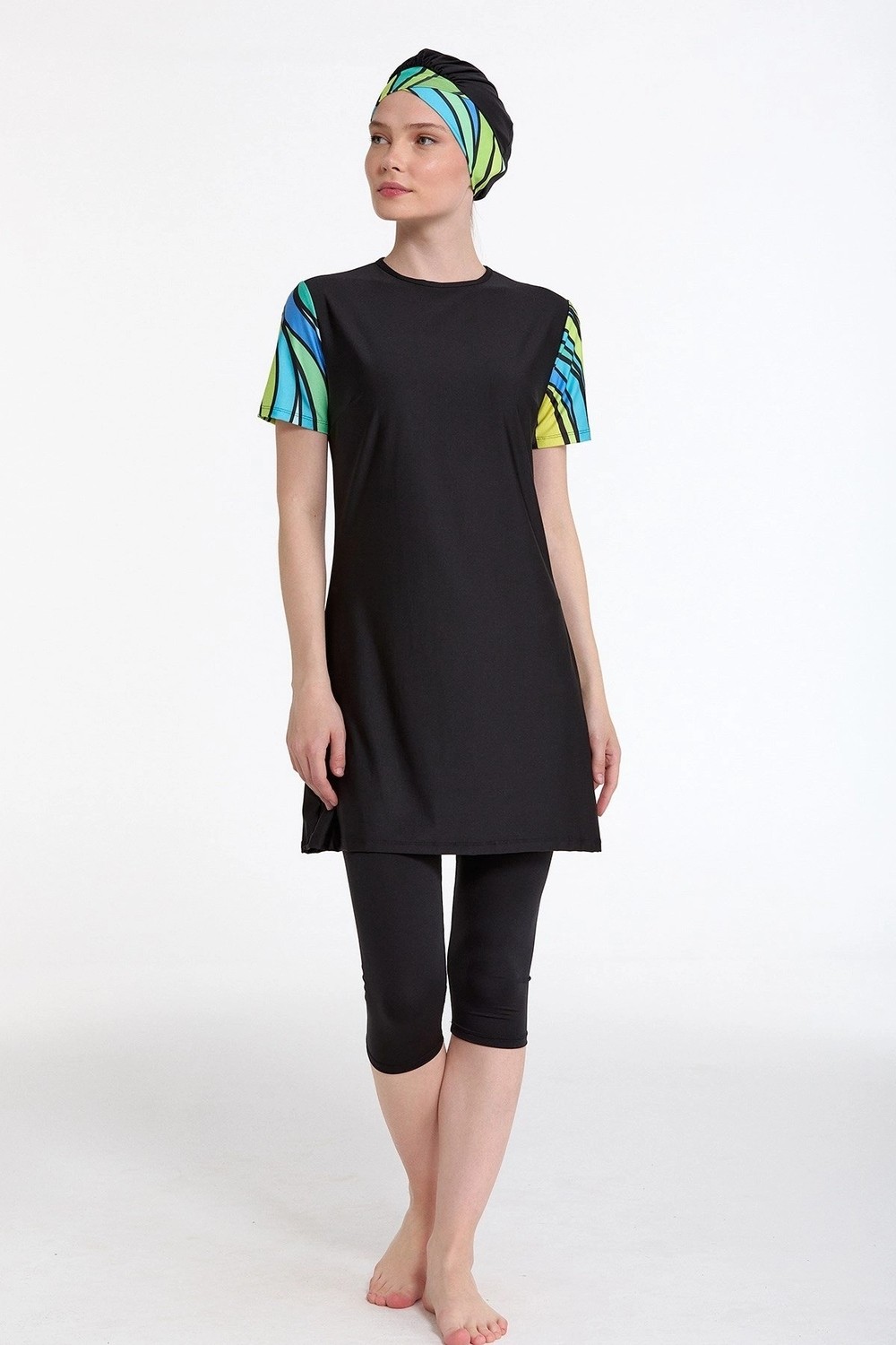 Amora Fancy Clothing Rivamare 0718-330YARI Kapalı Tesettür Takımı