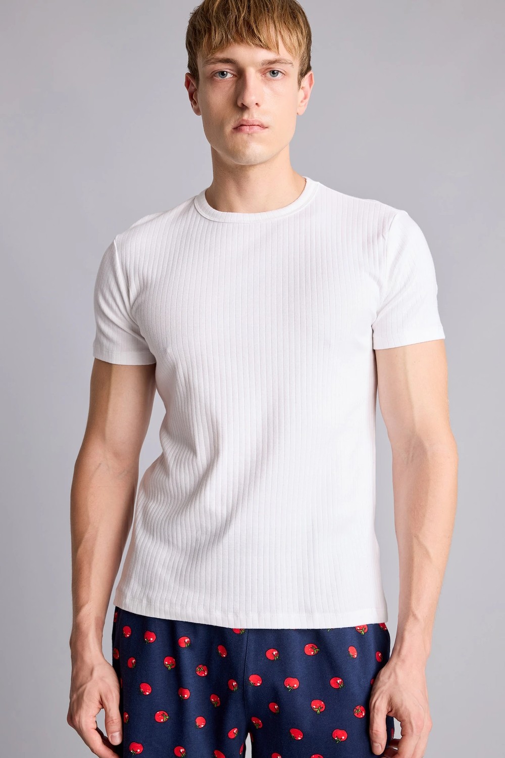 DeFacto Slim Fit Basic Bisiklet Yaka Ribana Beyaz Tişört H7591AX26SP
