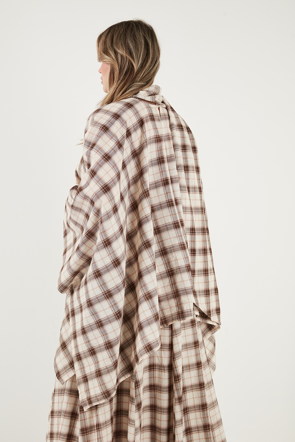 Lela Ekoseli Pamuklu Oversize Fit Fular Yakalı Panço Bayan Panço 6925472 görsel 7