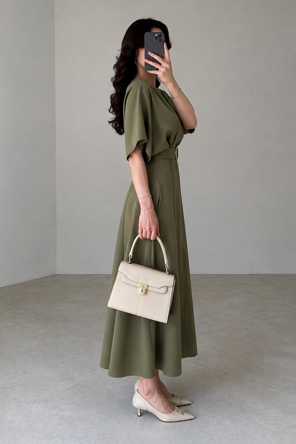 Moda Durağı Kaliteli Midi Elbise Yırtmaç Detaylı Kemerli Haki görsel 5