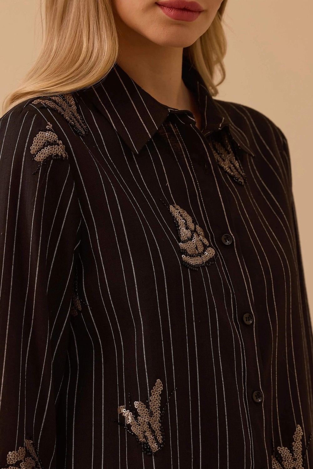 Seçil Kadın Çizgili Işlemeli Motif Detaylı Uzun Tunik 1048 Siyah görsel 3