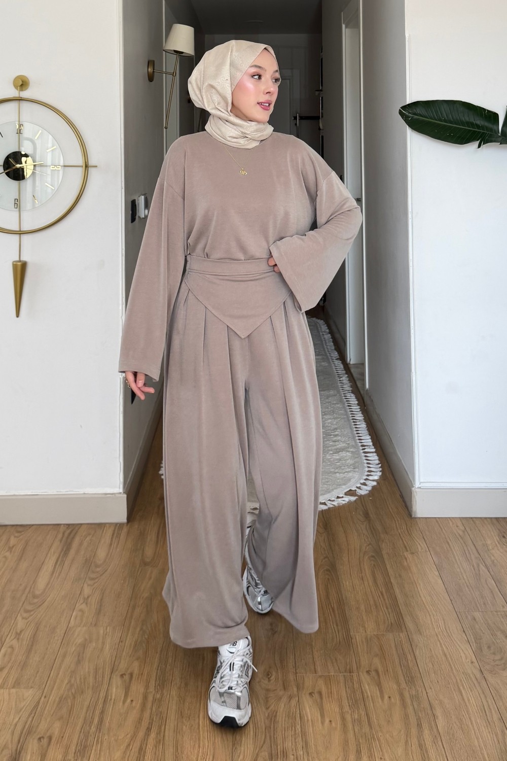 Tesettür Diyarı Ruby Pike Orijinal Modal Kumaş Parçalı Pantolon- Tunik Tesettür Takım- Siyah görsel 6