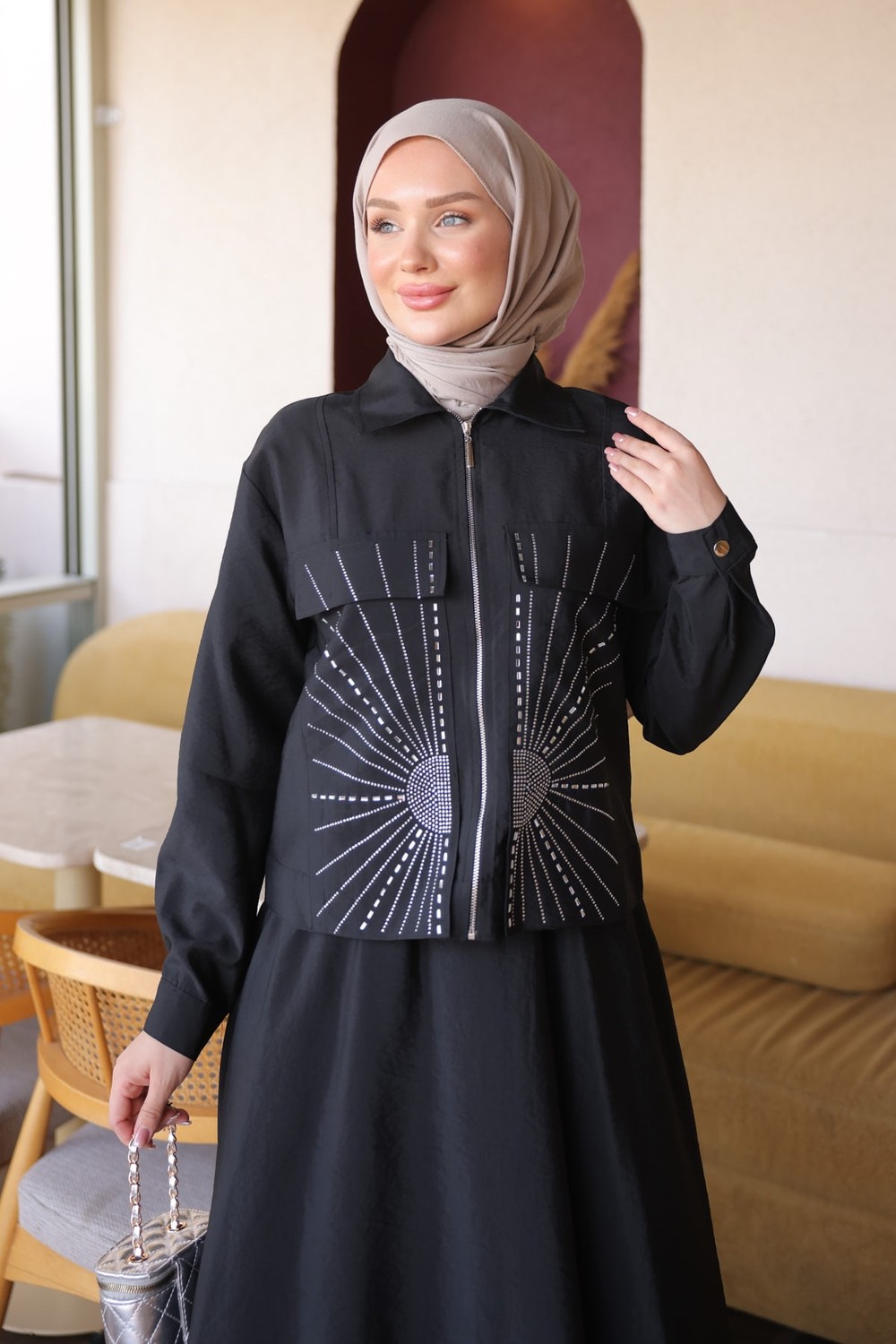 İmaj Butik Kahverengi Taş Detaylı Ceket Etekli Takım görsel 3