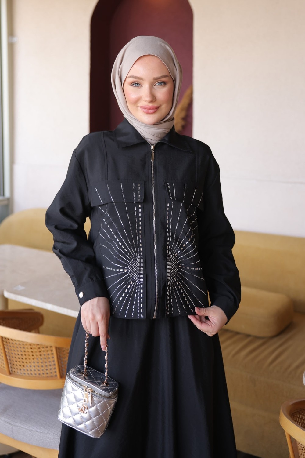 İmaj Butik Kahverengi Taş Detaylı Ceket Etekli Takım görsel 4