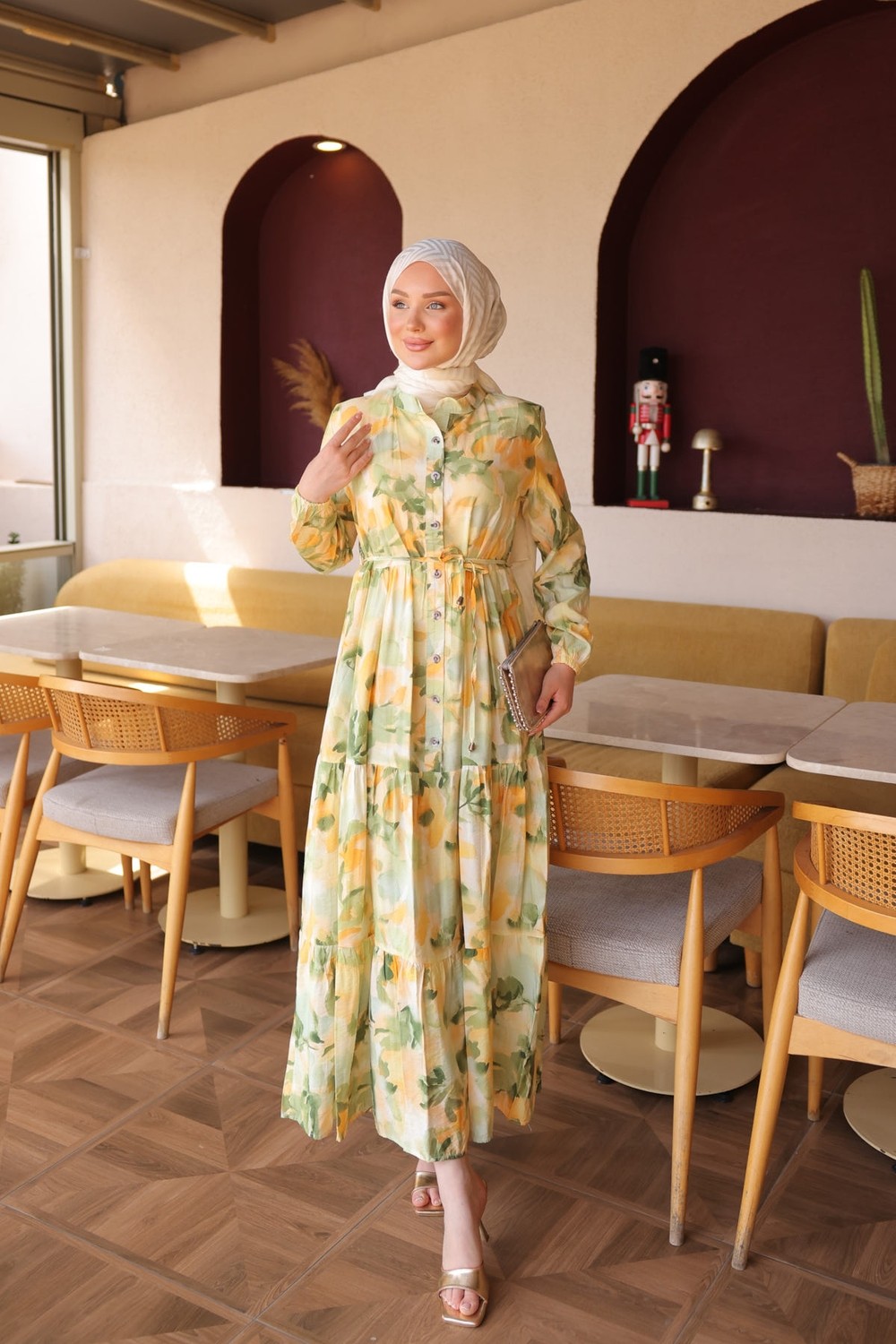 İmaj Butik Bej Yarım Düğmeli Kol Lastikli Eteği Katlı Elbise görsel 2