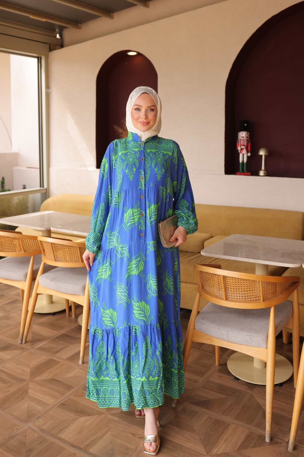 İmaj Butik Siyah Yarım Düğmeli Kol Lastikli Eteği Katlı Viskon Elbise