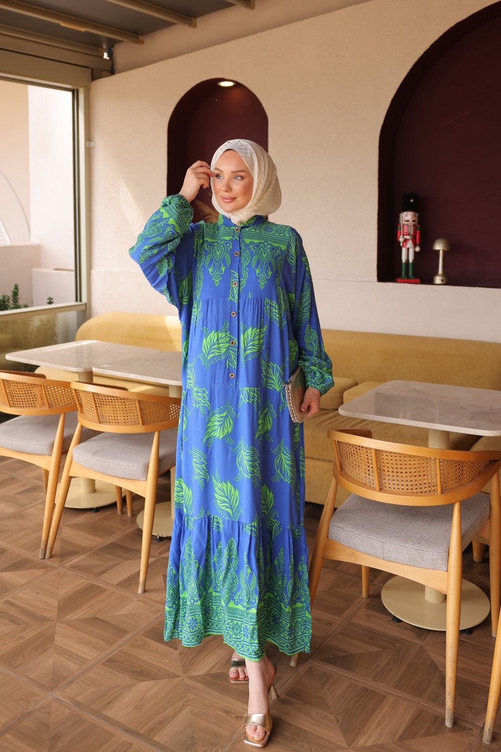 İmaj Butik Siyah Yarım Düğmeli Kol Lastikli Eteği Katlı Viskon Elbise görsel 2