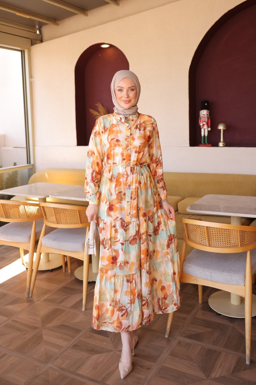 İmaj Butik Bej Yarım Düğmeli Kol Lastikli Eteği Katlı Elbise görsel 6