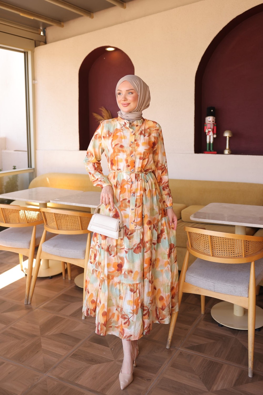 İmaj Butik Bej Yarım Düğmeli Kol Lastikli Eteği Katlı Elbise görsel 7