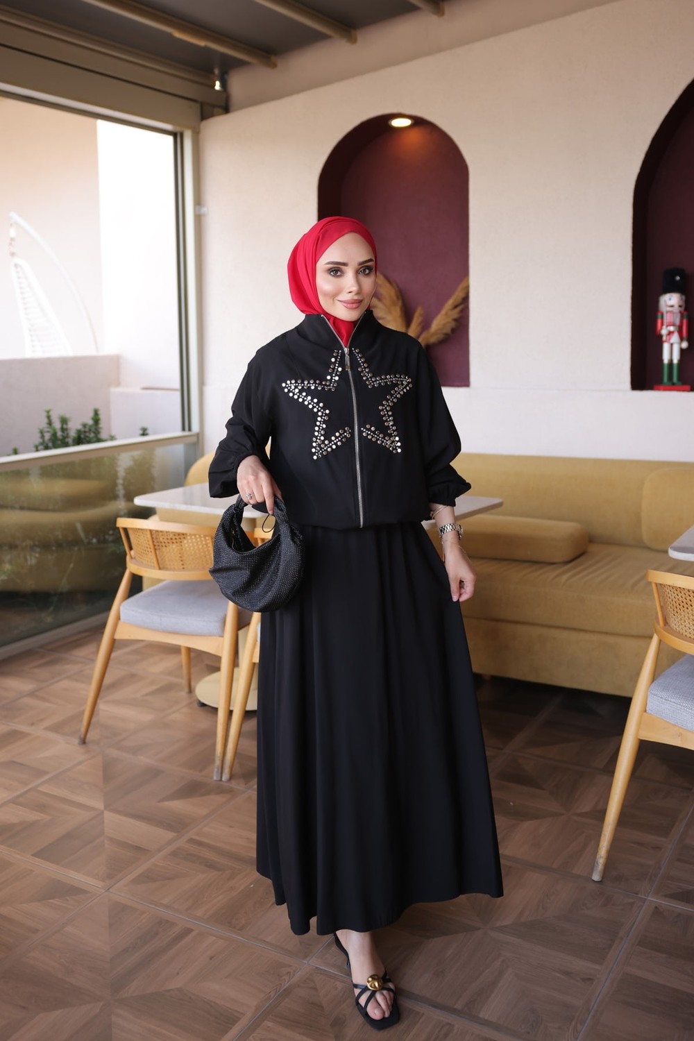 İmaj Butik Antrasit Yıldız Taş Işlemeli Ceket Etekli Takım