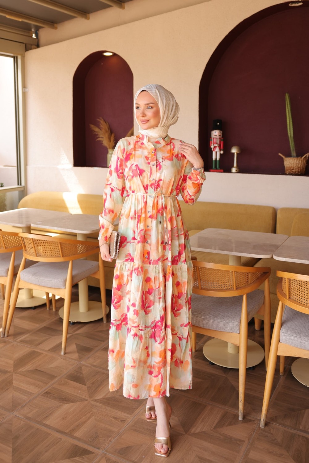 İmaj Butik Bej Yarım Düğmeli Kol Lastikli Eteği Katlı Elbise