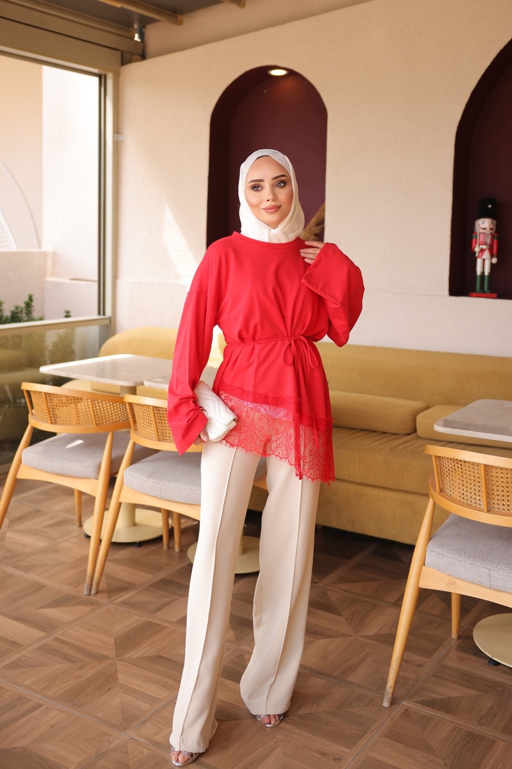 İmaj Butik Kırmızı Eteği Dantel Detaylı Bel Bağlamalı Tunik görsel 3