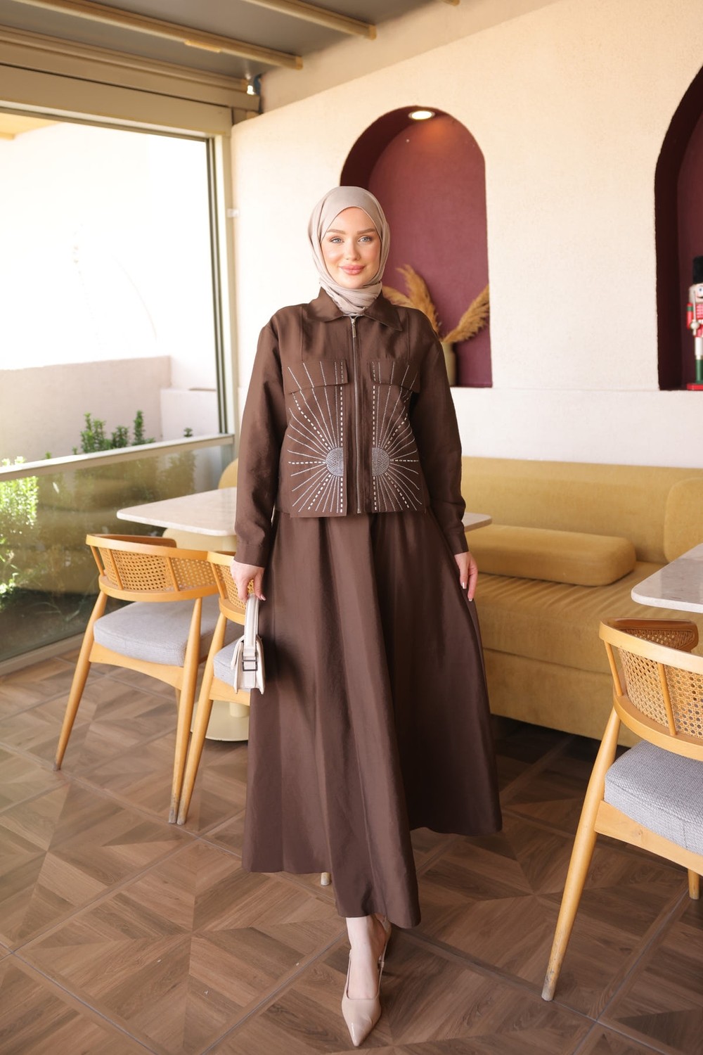 İmaj Butik Kahverengi Taş Detaylı Ceket Etekli Takım