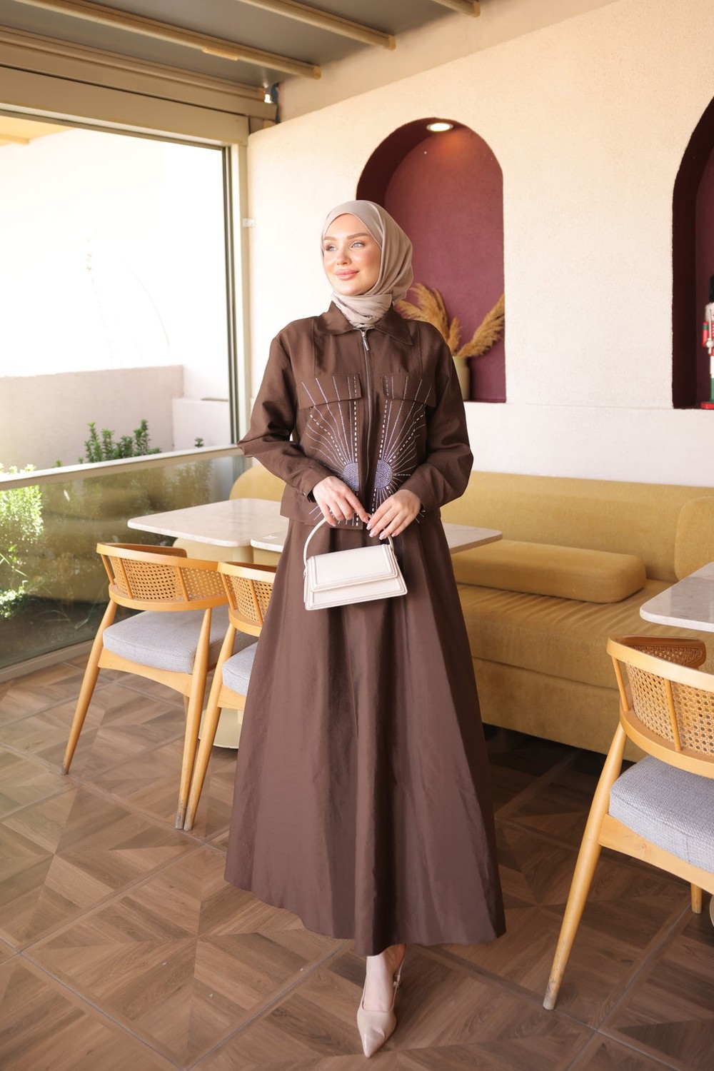 İmaj Butik Kahverengi Taş Detaylı Ceket Etekli Takım görsel 7