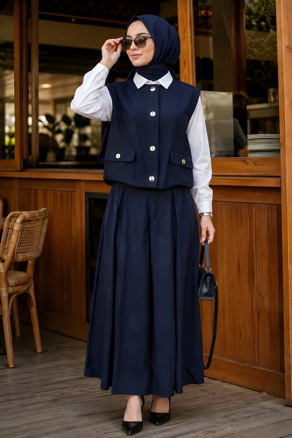 İmaj Butik Siyah Yelek Etekli Takım görsel 2