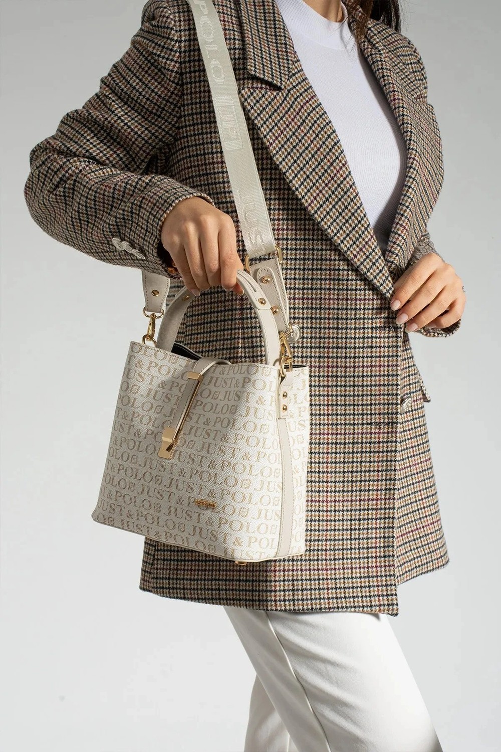 Just Polo Kadın Ters Kilit Çıtçıt Kapama Arkası Cepli El Çantası 21X23CM