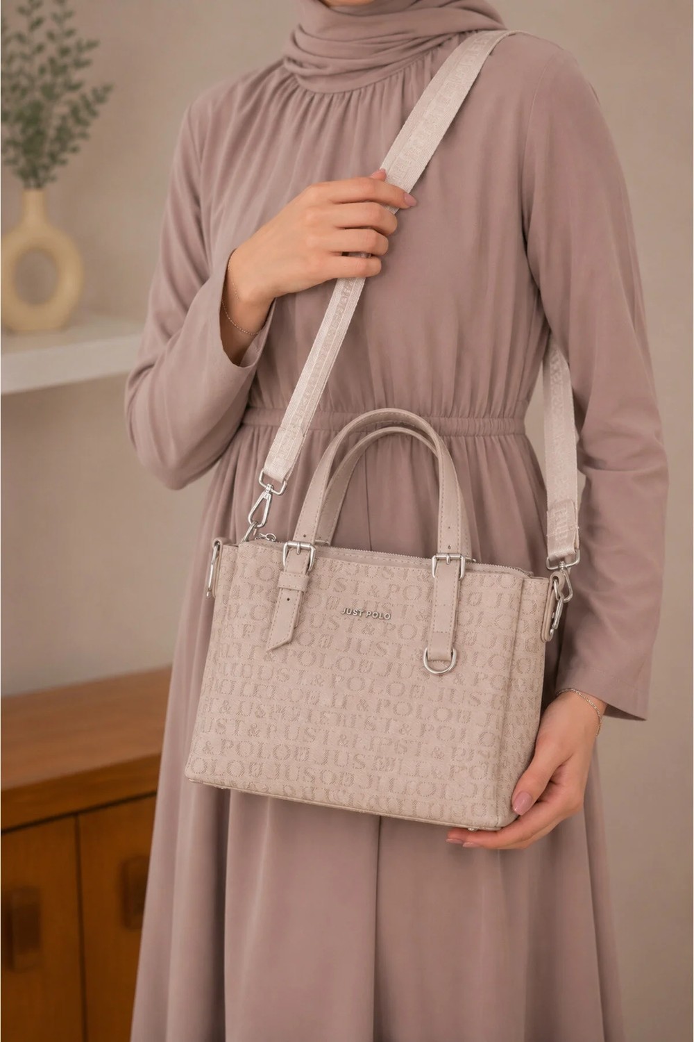 Just Polo Kadın Orta Boy Premium Deri Ayarlanabilir Askılı 3 Bölmeli Şık El & Omuz Çantası Shoulder Bag görsel 5