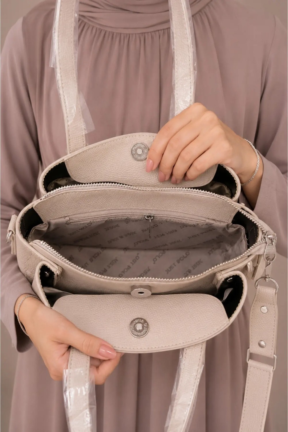 Just Polo Kadın Orta Boy Premium Deri Ayarlanabilir Askılı 3 Bölmeli Şık El & Omuz Çantası Shoulder Bag görsel 6