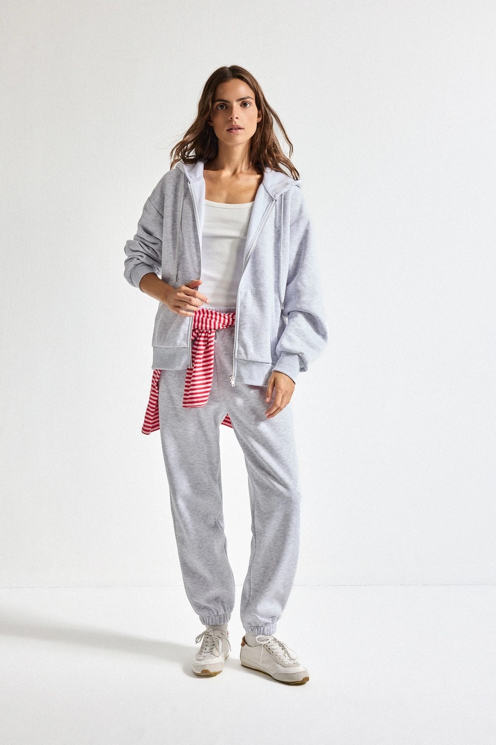 DeFacto Relax Fit Kapüşonlu Basic Düz Kalın Sweatshirt Kumaşı Hırka C1809AX26WN görsel 2
