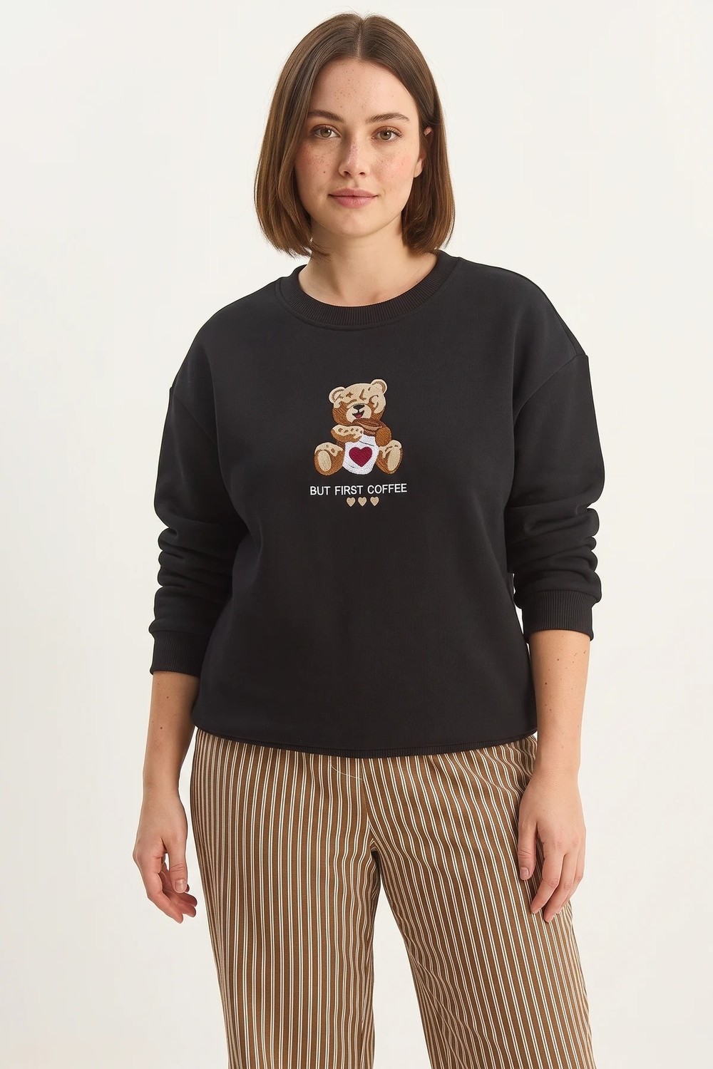 Efnaz Style Kadın Teddy Nakış Detaylı Üç Iplik Şardonlu Siyah Sweatshirt